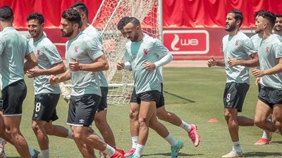 الجهاز الفني للأهلي يكتفي بتدريبات خفيفة استعدادًا لمواجهة المقاصة