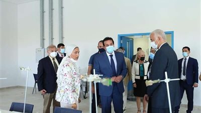 وزير التعليم العالي يتفقد جامعة العلمين الدولية