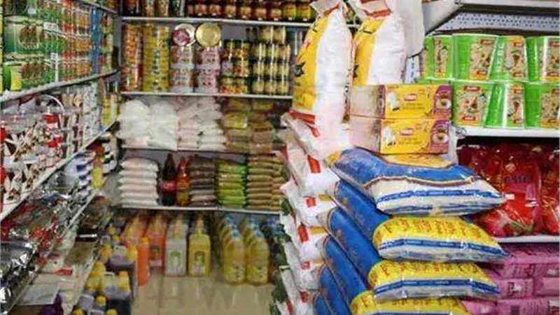 الحكومة: إمداد منافذ التوزيع بالسلع الغذائية ضمن مبادرة تخفيض الأسعار