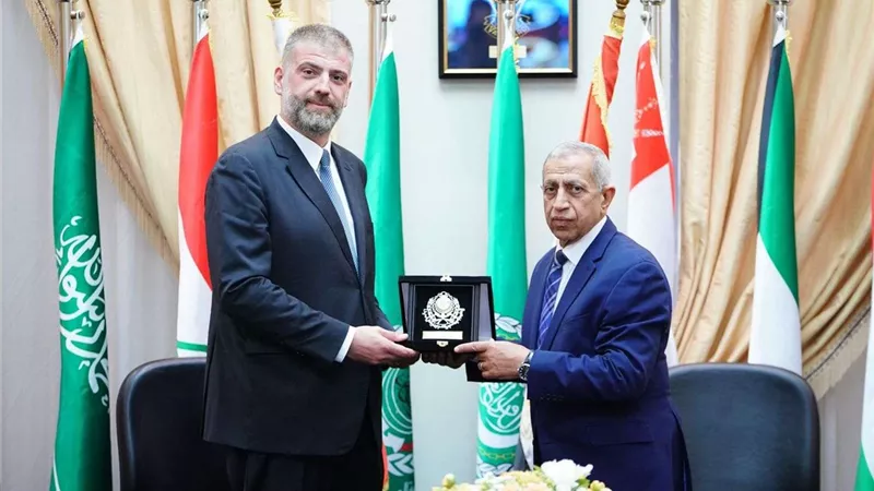 اتفاقية تعاون بين الأكاديمية العربية والجامعة الروسية لصداقة الشعوب