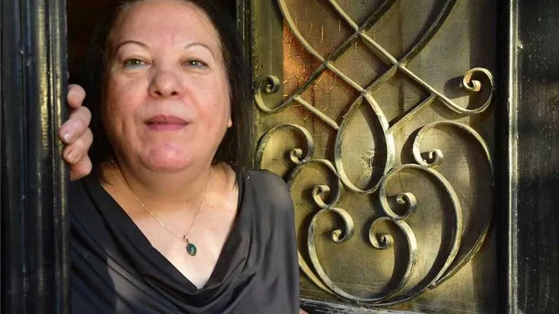«لأن الاتحاد الأوروبي يدعم إبادة الشعب الفلسطيني».. فاطمة قنديل تنسحب من مهرجان «دي-كاف»