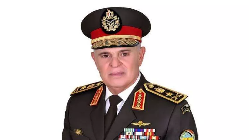 رئيس الأركان يعود إلى أرض الوطن بعد زيارته الرسمية إلى اليونان