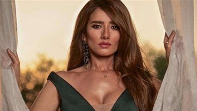 بعد أزمتها مع أحمد عز .. زينة تكشف سبب عدم زواجها حتى الآن