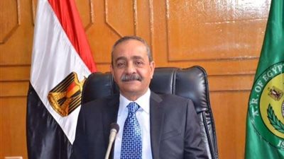 محافظ الإسماعيلية يستقبل رئيس الإدارة المركزية لمنطقة الإسماعيلية الأزهرية لتهنئته بالمنصب الجديد