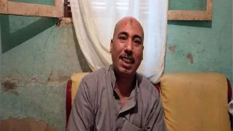 التحقيق مع 