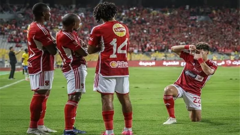 الأهلي يتقدم على سيمبا بهدف في الشوط الأول