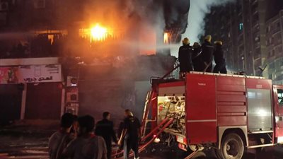 المعاينة الأولية لحريق الطالبية: تفحم 5 محلات ومعرض وواجهة 4 طوابق