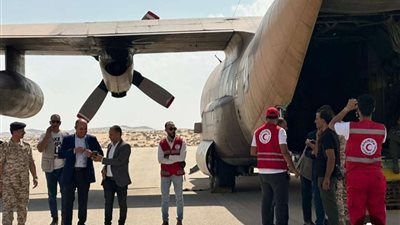 مطار العريش يستقبل طائرة تحمل مساعدات قطرية وأخرى هندية لـ غزة
