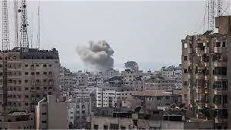 أستاذ قانون دولي يفجر مفاجأة على الهواء بخصوص ما تفعله إسرائيل في غزة: جرائم حرب.. فيديو