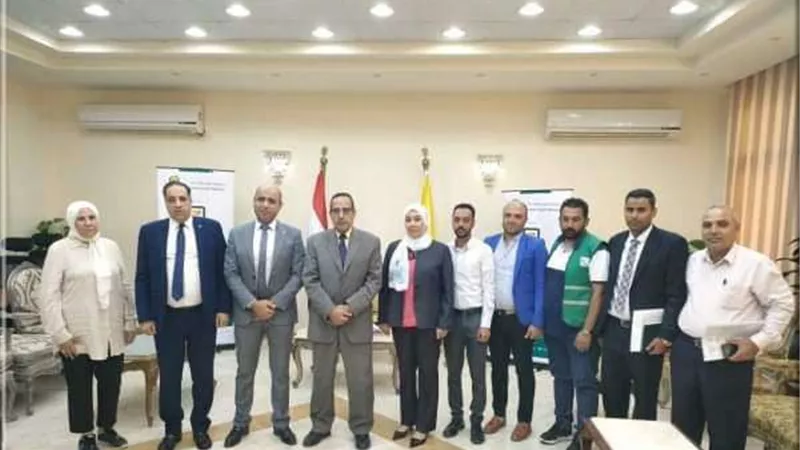 محافظ شمال سيناء يتفقد نادي اتحاد سيناء بالعريش