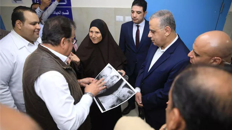 وزير الصحة ومحافظ سوهاج يتفقدان مستشفى جهينة المركزي
