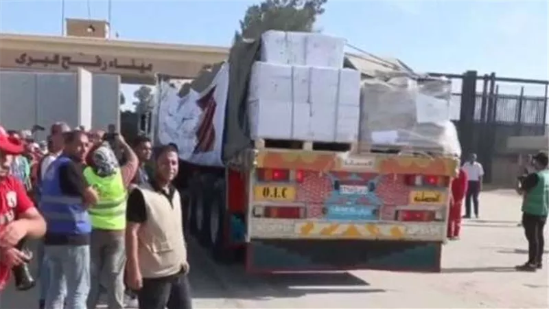 عاجل| مرور الدفعة الثانية من المساعدات الإغاثية من معبر رفح لغزة