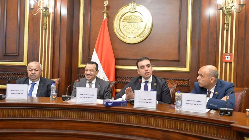 «زراعة الشيوخ» تستكمل «دراسة القطن المصري: التحديات والمحفزات لتحسين المناخ الاستثماري»