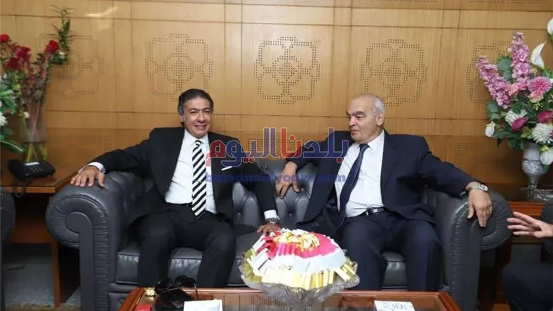 بالصور | رئيس هيئة قضايا الدولة يستقبل رئيس محكمة الجنايات وأمن الدولة العليا