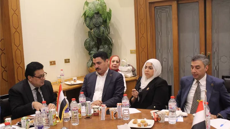 وفد من تنسيقية شباب الأحزاب في استضافة حزب الغد