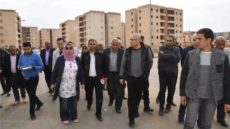 وزير الإسكان: حملات بـ 6 أكتوبر والشروق وبدر وحدائق العاصمة لإزالة الإشغالات