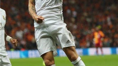 أساطير ألمانيا تشن هجوما لاذعا على كروس