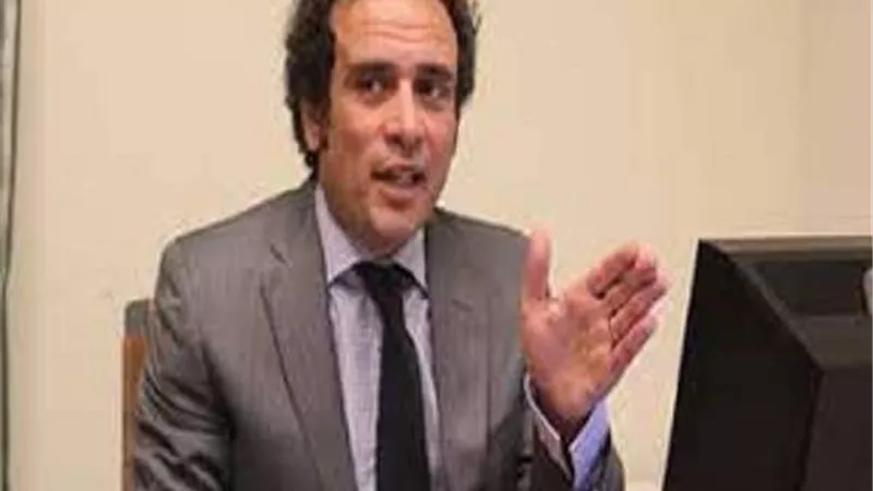 عمرو حمزاوي عن مؤتمر السيسي وماكرون: مطلوب جذب الموقف الأوروبي إلى المواقف العربية