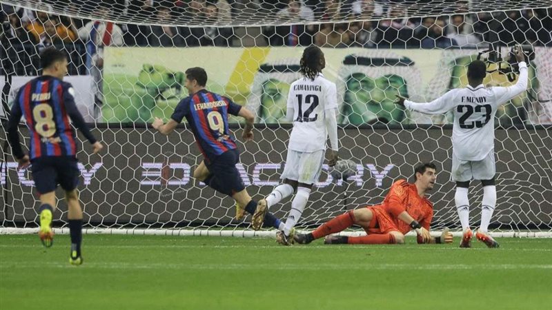 ريال مدريد وبرشلونة