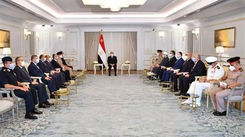 السيسي يستعرض مخطط تنمية القطاع الشمالي الغربي من الإسكندرية وحتى السلوم