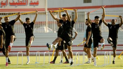 الزمالك يتدرب على فترتين بمعسكر الإسكندرية