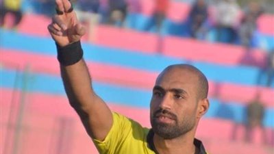 تعرف على حكم مباراه الأهلي والقنوات الناقلة