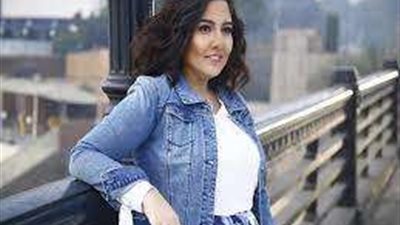 «ما عندناش باب رزق غيره».. مي كساب تدافع عن عمل الفنانين وسط أحداث غزة