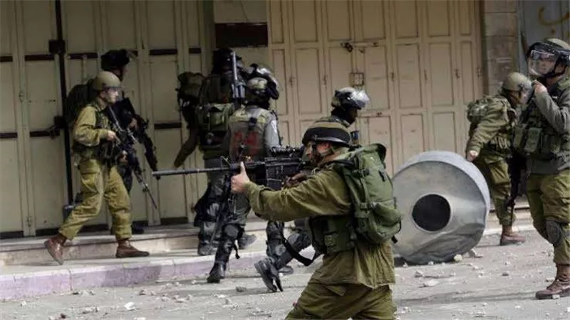 إعلام فلسطيني: الفصائل تتصدى لتوغل بري إسرائيلي في بيت حانون وشرق البريج واشتباكات عنيفة تدور على الأرض الآن