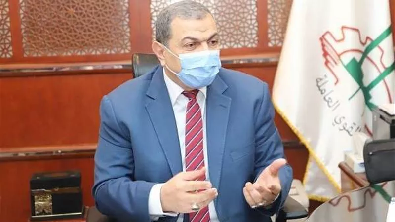 صرف 2.3 مليون جنيه رعاية اجتماعية وصحية للعمالة غير المنتظمة بأسوان