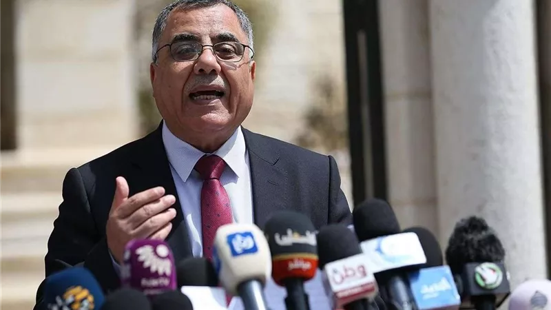 متحدث الحكومة الفلسطينية: 900 عائلة خرجت من السجل المدني منذ قصف غزة