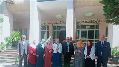 نائب رئيس جامعة الأزهر يوجه طالبات دراسات إسلامية الإسكندرية بالاجتهاد في طلب العلم