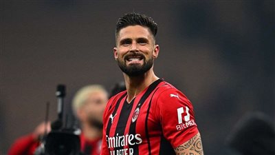 الشوط الأول.. جيرو يمنح التقدم لميلان أمام نابولي في الدوري الإيطالي