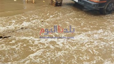 السيطرة على انفجار بخط المياه الرئيسي في 