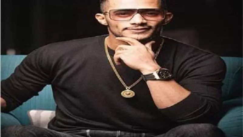 شاهد.. محمد رمضان يرقص برفقة شقيقته