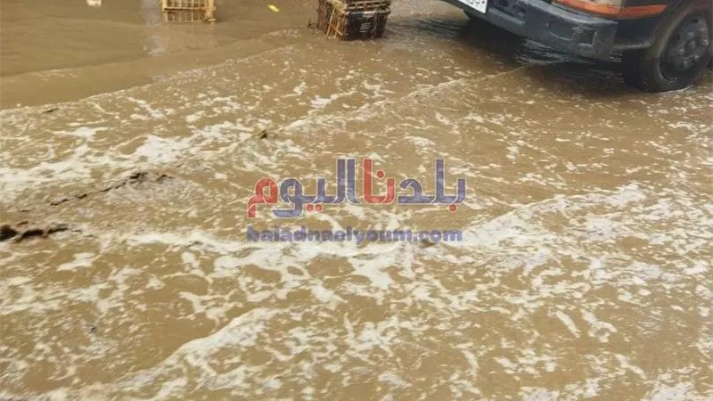 السيطرة على انفجار بخط المياه الرئيسي في 