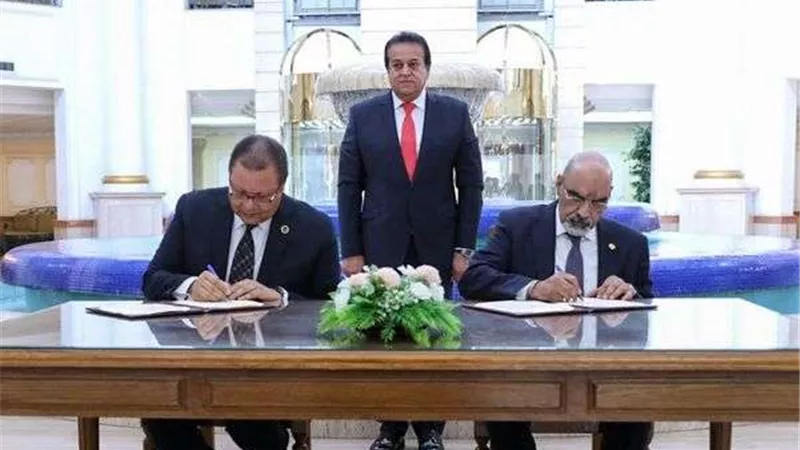وزير الصحة يشهد توقيع عدد من بروتوكولات التعاون بين الوزارة والهيئة العامة للاعتماد والرقابة الصحية