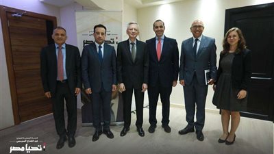 الحملة الرسمية للمرشح عبد الفتاح السيسي تستقبل السفير الفرنسي في مقرها الرسمي
