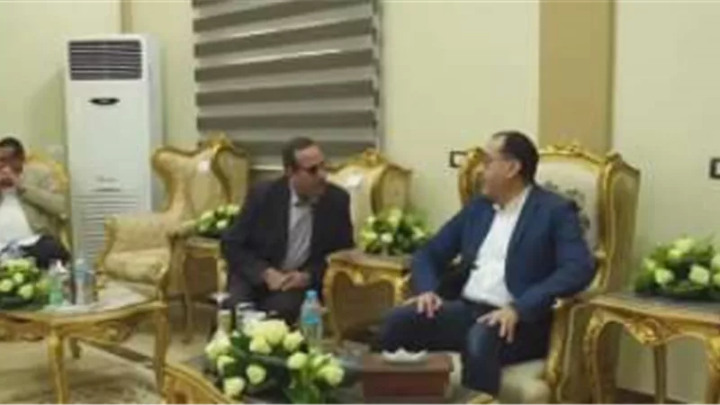 رئيس الوزراء: مستعدون لبذل مئات الأرواح دفاعًا عن كل ذرة رمل في سيناء