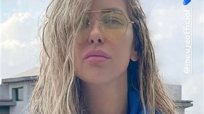 بالقميص.. ريم مصطفى بإطلالة جريئة في أحدث ظهور لها (صور)