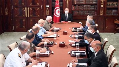 برئاسة قيس سعيد.. اجتماع لكبار قادة الجيش والأمن في تونس