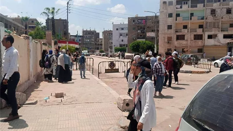 طلاب الثانوية العامة بالقليوبية يشكون من صعوبة امتحان الديناميكا