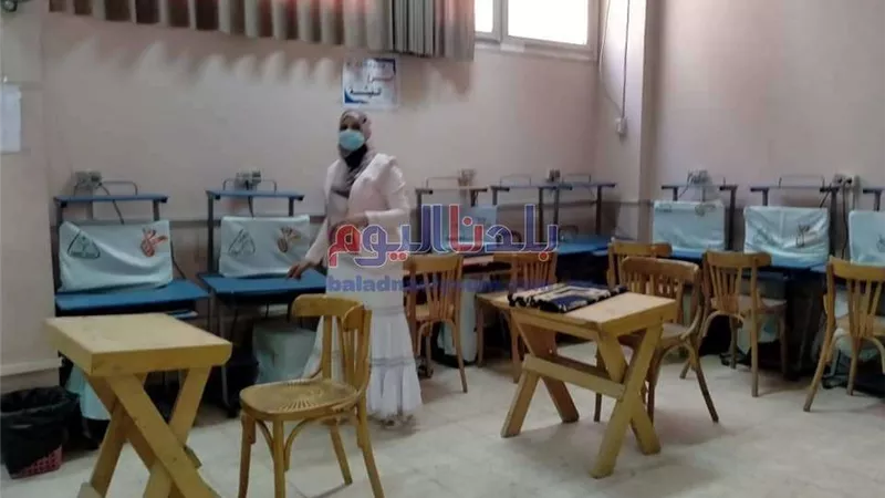 طلاب الاقتصاد المنزلي بنوعية أشمون يوجهون مشروعاتهم العملية لخدمة الكلية