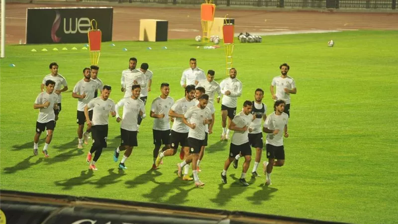 نجم منتخب مصر و الدوري الانجليزي على أعتاب أهلي جدة