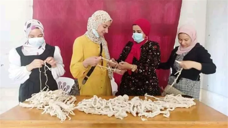 ورش عمل تدريبية للشباب والفتيات بمركز شباب ناصر بالشرقية