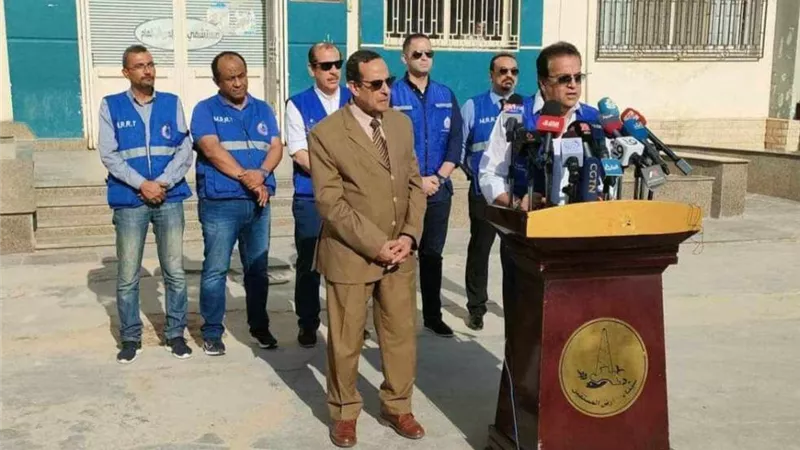 وزير الصحة: تواجد مكثف للفرق الطبية في شمال سيناء.. و150 سيارة إسعاف في محيط معبر رفح