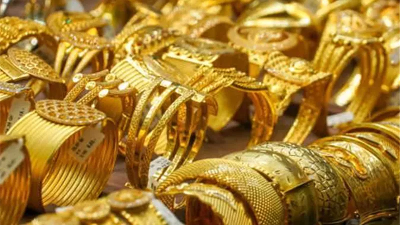 سعر الذهب في التعاملات المسائية بعد قرار البنك المركزى
