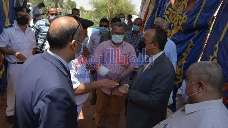 محافظ المنيا يتابع حالة المصابين في حادث سيارة نقل أسئلة الثانوية العامة