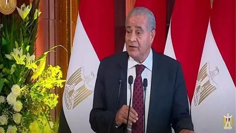 وزير التموين يزف بشرى سارة للمواطنين بشان الدواجن