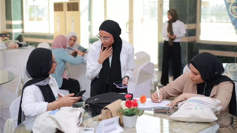طلاب مبادرة جامعة أسيوط الخضراء يحصدون مراكز متقدمة في مؤتمر 