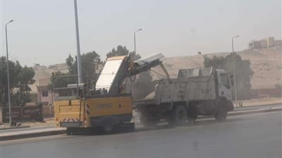 بالصور | رفع 63 ألف طن مخلفات وقمامة بالجيزة خلال الأسبوع الماضي